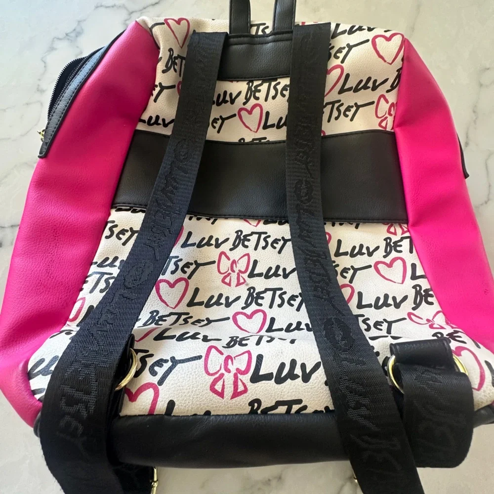 BETSEY JOHNSON bow 🎀logo BackPACK